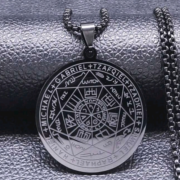 Silver Pendant Necklace with Intricate Design - Picture 3 of 8